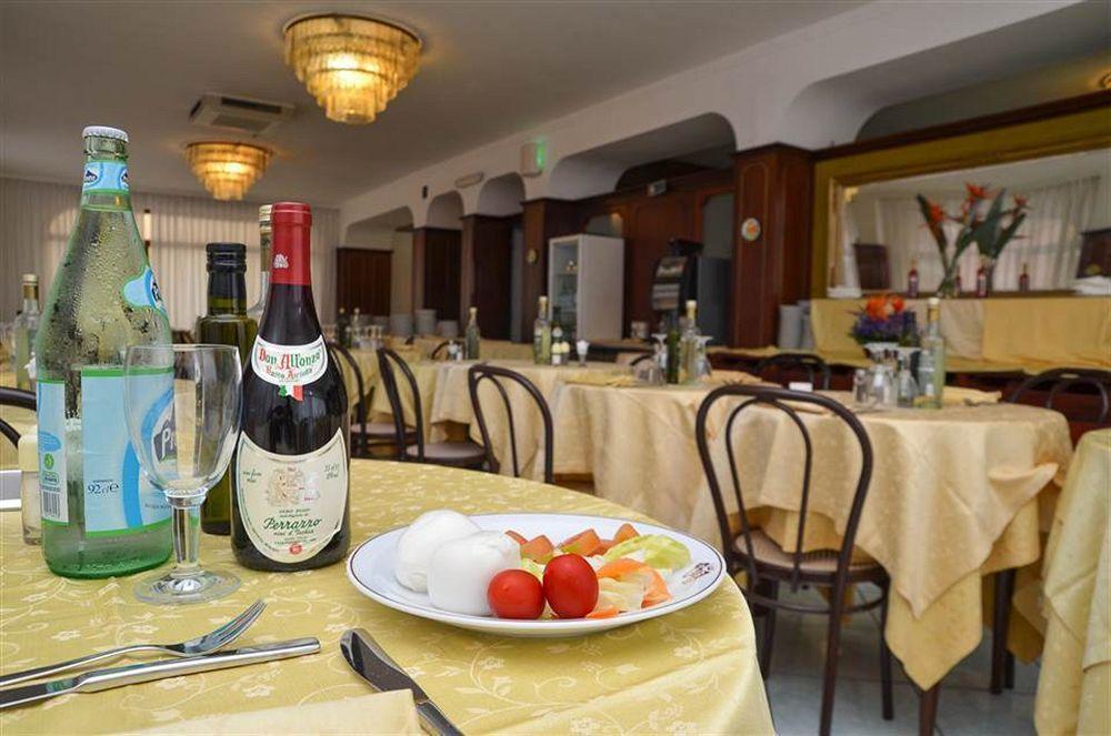 Casthotels Bristol Terme イスキア島 エクステリア 写真